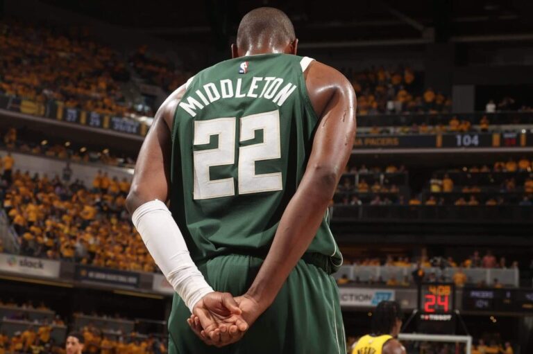 241013 Khris Middleton scaled e1733509285585