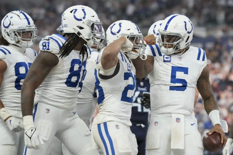 colts celebrate scaled