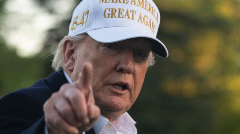 TrumpDonald 042725 APPhotoManuelBalceCeneta